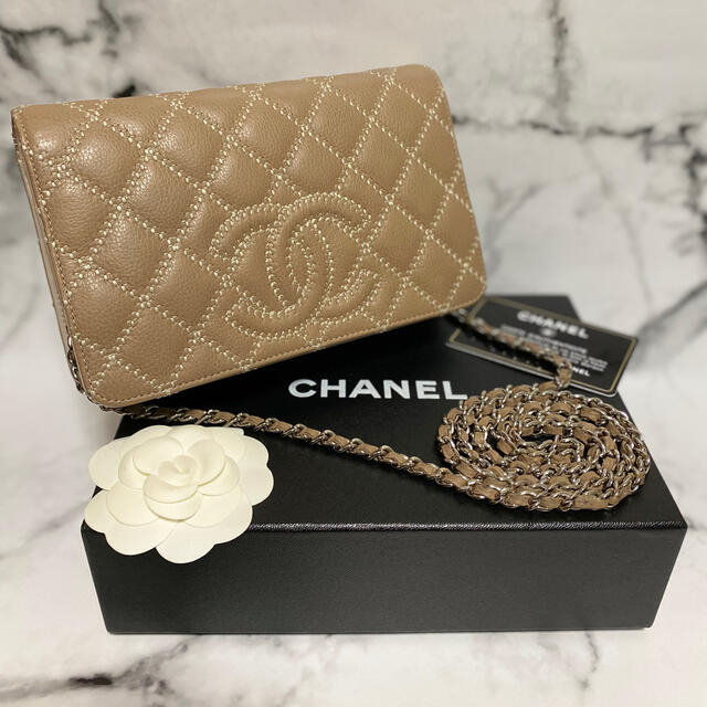 【購入者様決定☆】CHANEL キャビアスキン チェーンウォレット / ベージュ | フリマアプリ ラクマ