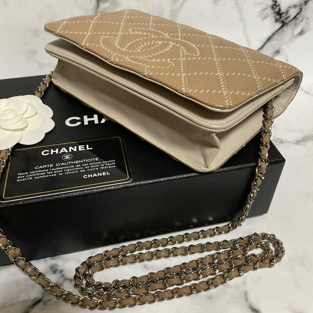 【購入者様決定☆】CHANEL キャビアスキン チェーンウォレット / ベージュ