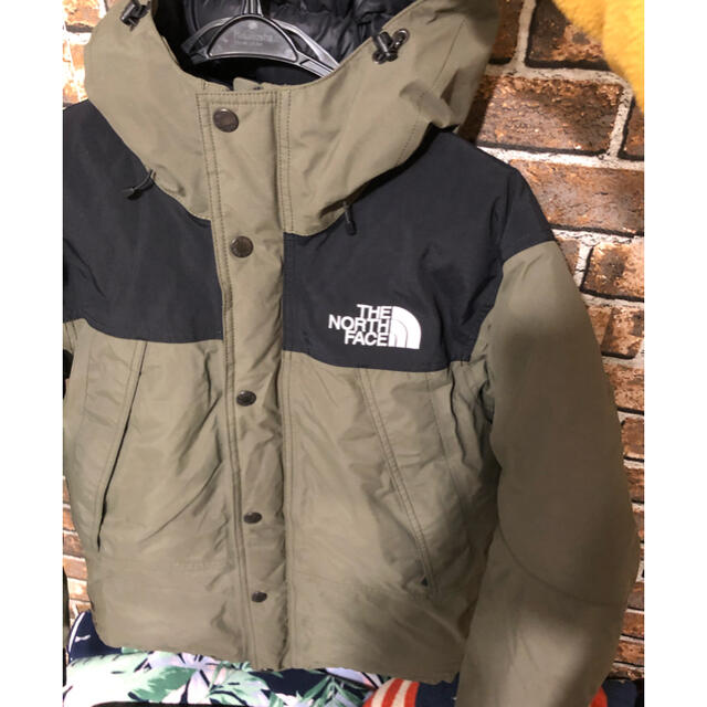 THE NORTH FACE(ザノースフェイス)のノースフェイス　マウンテンダウンジャケット　ニュートープ メンズのジャケット/アウター(ダウンジャケット)の商品写真