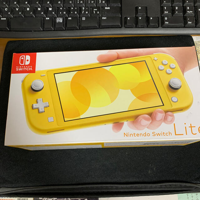 Nintendo Switch Lite イエロー　本体　箱付き