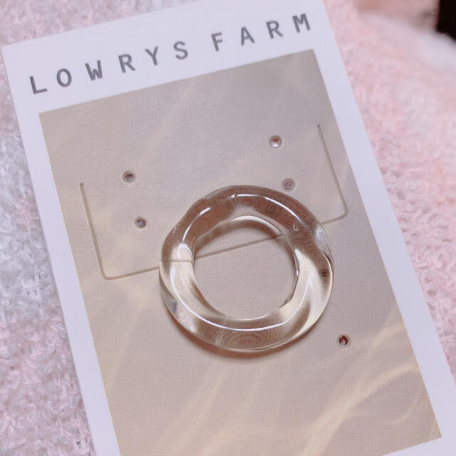 LOWRYS FARM(ローリーズファーム)のLOWRYS FARM ガラスリング 透明 レディースのアクセサリー(リング(指輪))の商品写真