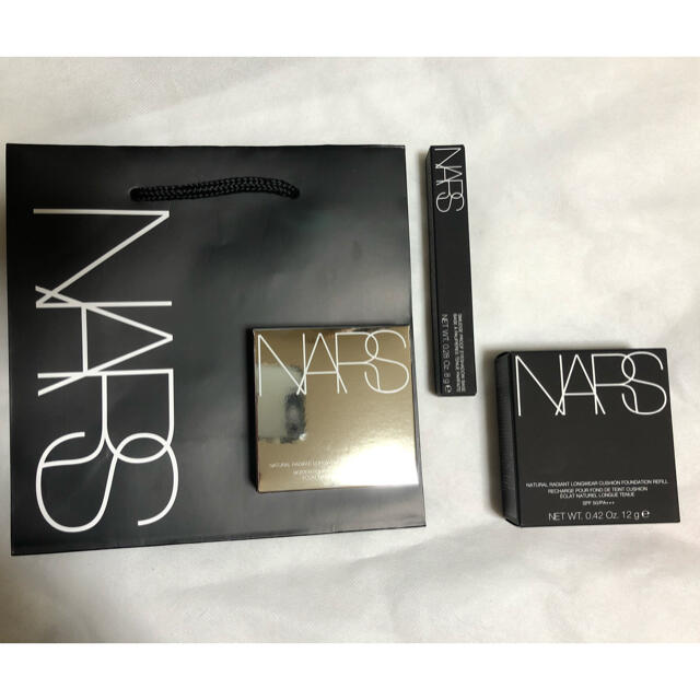 NARS(ナーズ)のNARS 紙袋　空箱　セット レディースのバッグ(ショップ袋)の商品写真