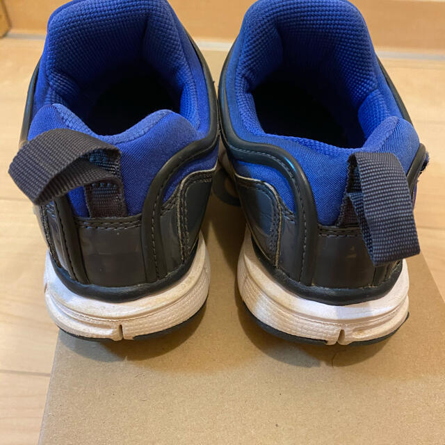 NIKE(ナイキ)のナイキ　ダイナモフリー　18センチ キッズ/ベビー/マタニティのキッズ靴/シューズ(15cm~)(その他)の商品写真