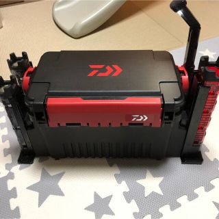 DAIWA - ダイワ タックルボックス TB4000の通販｜ラクマ