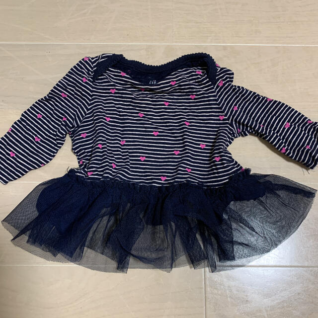 babyGAP(ベビーギャップ)のbaby GAP 3-6 months 60cm キッズ/ベビー/マタニティのベビー服(~85cm)(ワンピース)の商品写真