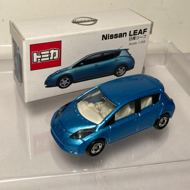 Takara Tomy(タカラトミー)のトミカ、非売品、日産リーフ、日産工場見学記念 エンタメ/ホビーのおもちゃ/ぬいぐるみ(ミニカー)の商品写真