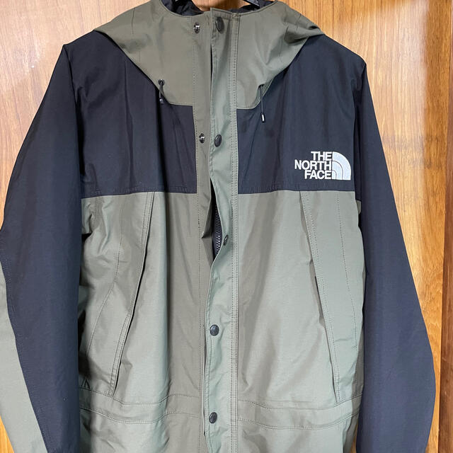 THE NORTH FACE MOUNTAIN LIGHT JACKET