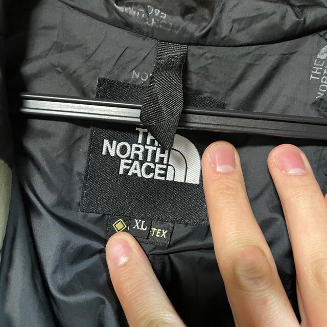 THE NORTH FACE MOUNTAIN LIGHT JACKET 1