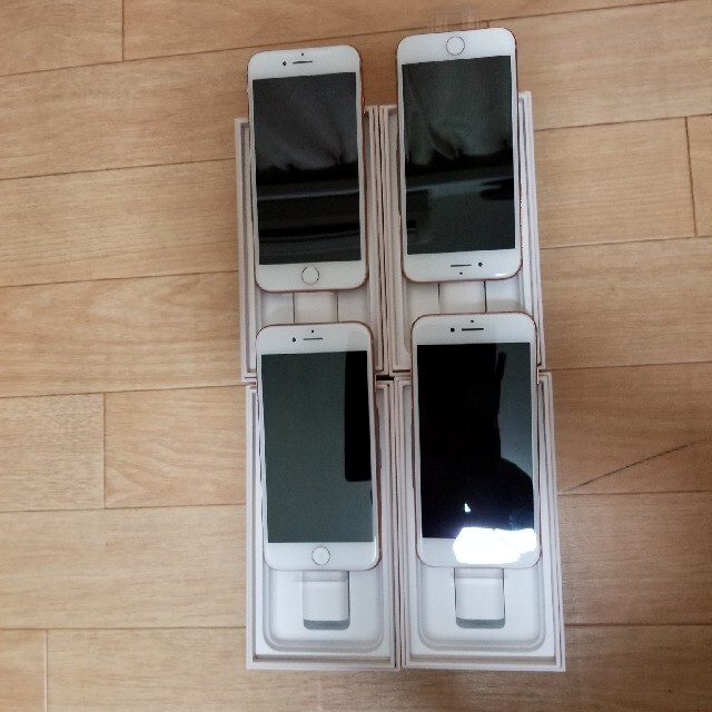 【新品未使用】SoftBank8,Gold64G/4台セット