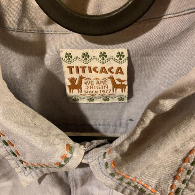 titicaca(チチカカ)のチチカカ 刺繍 デニムシャツ メンズのトップス(シャツ)の商品写真
