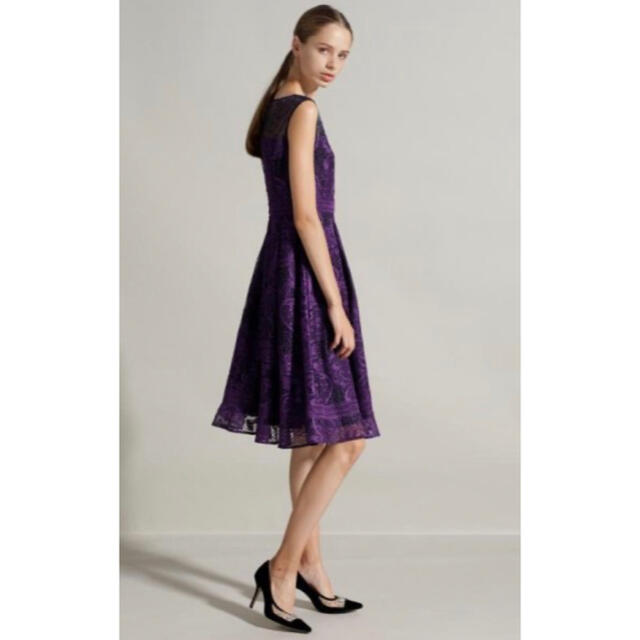 新品低価 GRACE ドットフラワーレース刺繍ワンピースの通販 by pero's shop|グレースコンチネンタルならラクマ CONTINENTAL - 特価在庫あ