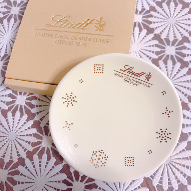 Lindt(リンツ)のリンツ♡クリスマス陶器 インテリア/住まい/日用品のキッチン/食器(食器)の商品写真