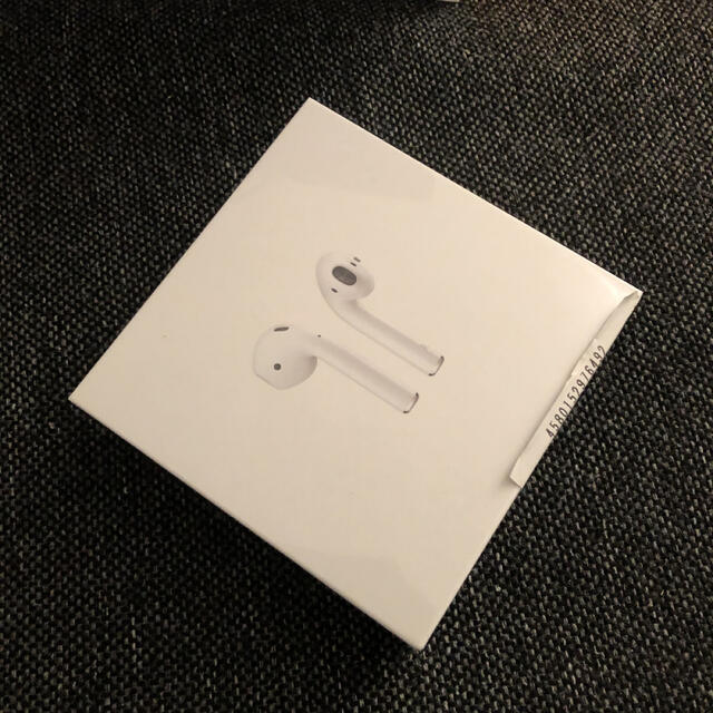 新品❗️Apple iPhone airpods MRXJ2J/A 第二世代ワイヤレスイヤホン