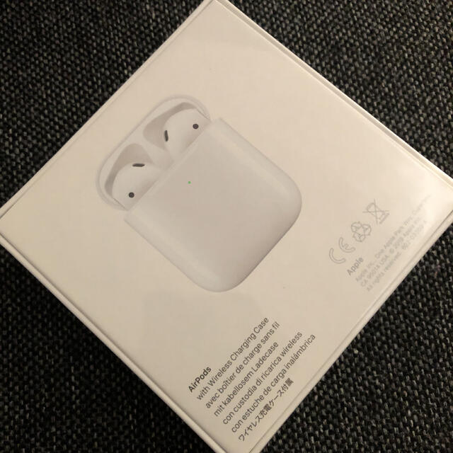 新品❗️Apple iPhone airpods MRXJ2J/A 第二世代ワイヤレスイヤホン