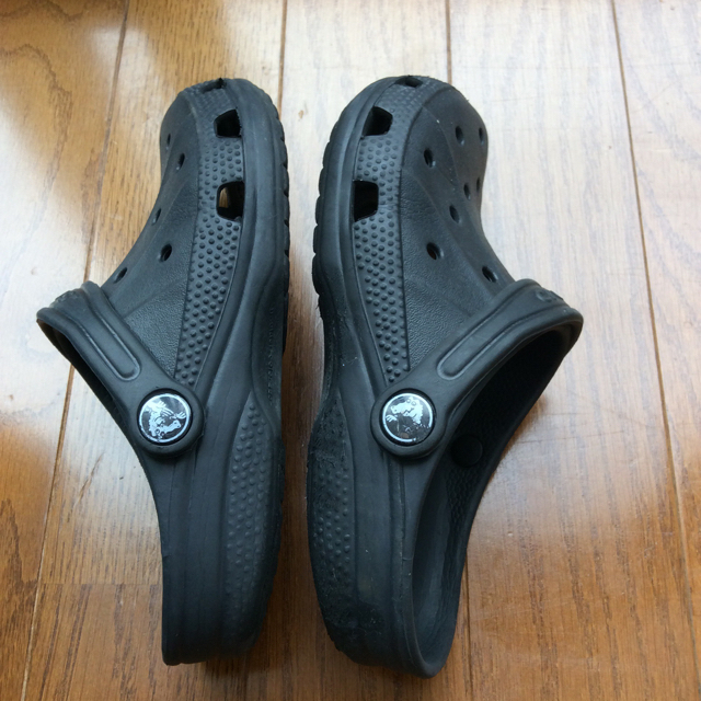 crocs(クロックス)のクロックス 12c13 キッズ/ベビー/マタニティのキッズ靴/シューズ(15cm~)(サンダル)の商品写真