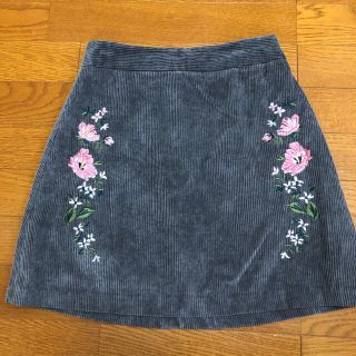 アンティローザ(Auntie Rosa)のコーデュロイ刺繍スカート(ミニスカート)