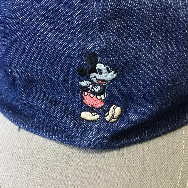 Disney(ディズニー)のDisney ディズニー　デニム キャップ　古着女子　刺繍　レトロミッキー　浅め レディースの帽子(キャップ)の商品写真