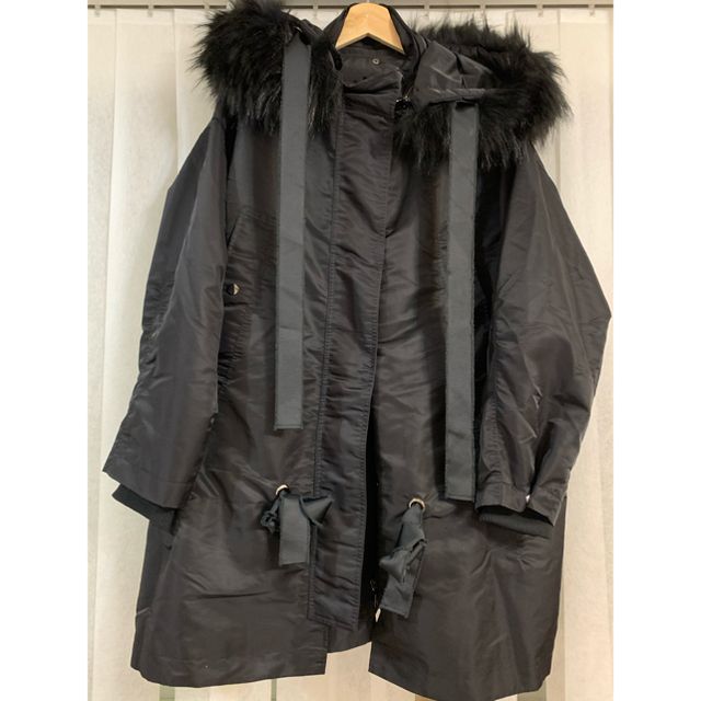 ZARA(ザラ)の新品バースデーバッシュ　N3B ブラック　xs レディースのジャケット/アウター(モッズコート)の商品写真