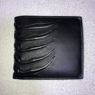 アレキサンダーマックイーン(Alexander McQueen)のアレキサンダーマックイーン　二つ折り財布　小銭入れあり　ほぼ未使用(折り財布)