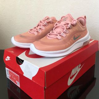 ナイキ(NIKE)の最終お値下げ【新品】NIKE　AIR max axis prem 23.5cm(スニーカー)