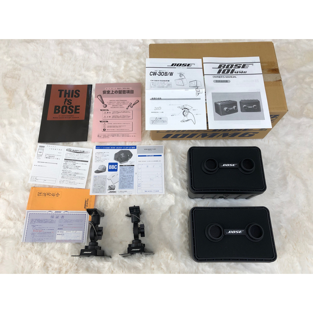 スピーカーBOSE ボーズ　101MMG ＋天井•壁用ブラケット2個セット　美品