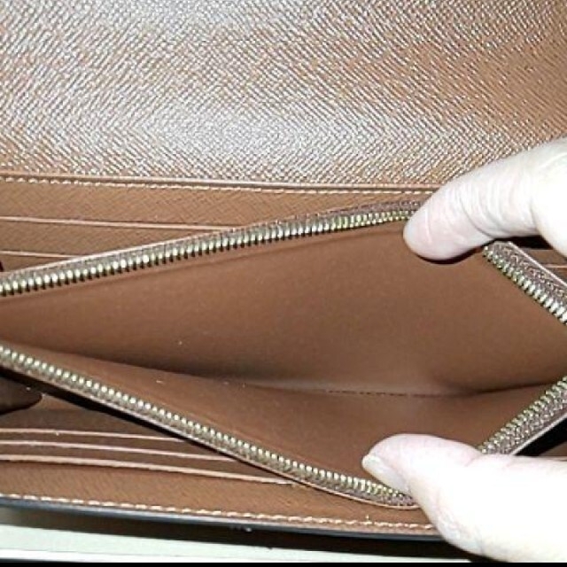 LOUIS VUITTON(ルイヴィトン)の『最終特別価格』確実正規品ルイヴィトン モノグラム 長財布 レディースのファッション小物(財布)の商品写真