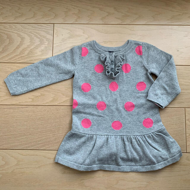 babyGAP(ベビーギャップ)のbaby Gap 90 綿100% 水玉ワンピース キッズ/ベビー/マタニティのキッズ服女の子用(90cm~)(ワンピース)の商品写真