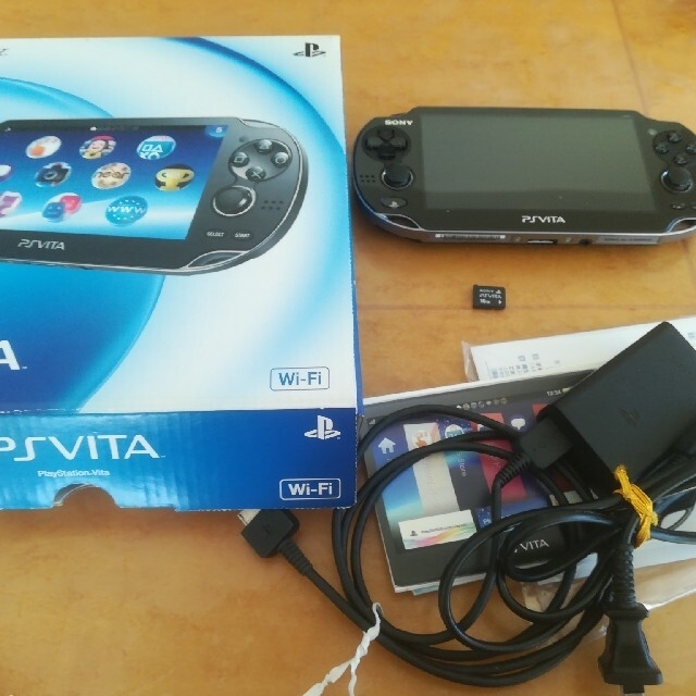 SONY PlayStationVITA 本体  PCH-1000 ZA01ゲームソフトゲーム機本体