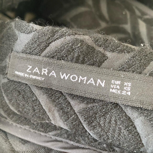 ZARA(ザラ)のZARA フレアスカート ジャガードスカート　XS レディースのスカート(ひざ丈スカート)の商品写真