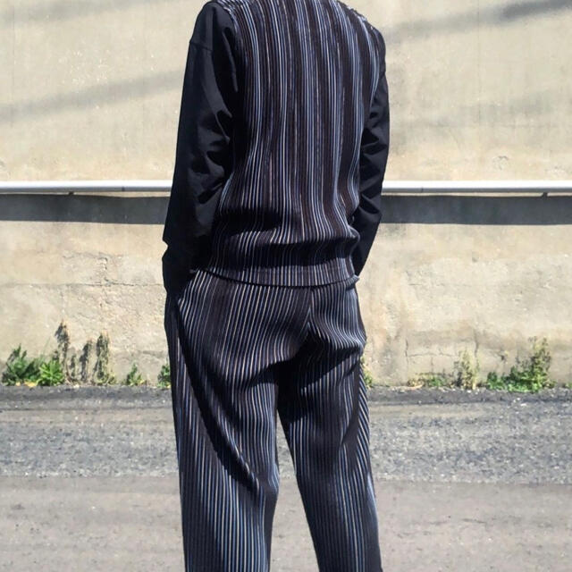 ISSEY MIYAKE(イッセイミヤケ)のhomme plisse issey miyake名作20ssセットアップ メンズのスーツ(セットアップ)の商品写真