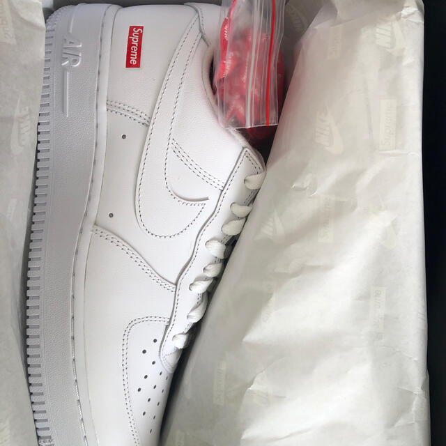 ホワイトサイズSupreme × NIKE AIR FORCE 1 LOW