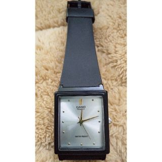 カシオ(CASIO)のカシオ CASIO   MQ- 38　シルバー男女兼用　電池新品11月4日交換済(腕時計)