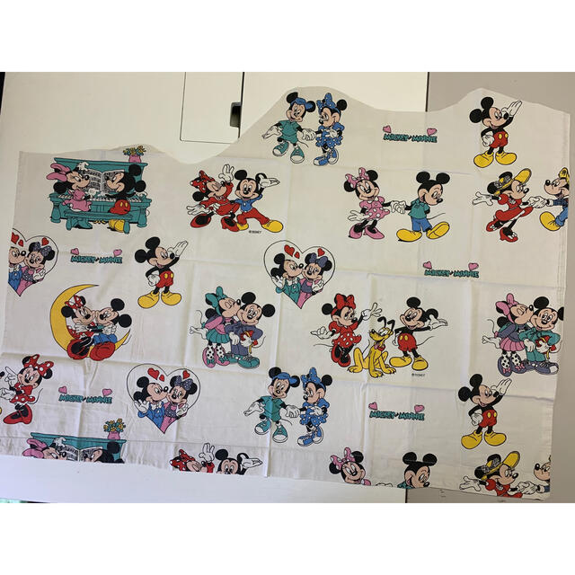 Disney(ディズニー)のヴィンテージシーツ  レア柄　ミキニミ ハンドメイドの素材/材料(生地/糸)の商品写真