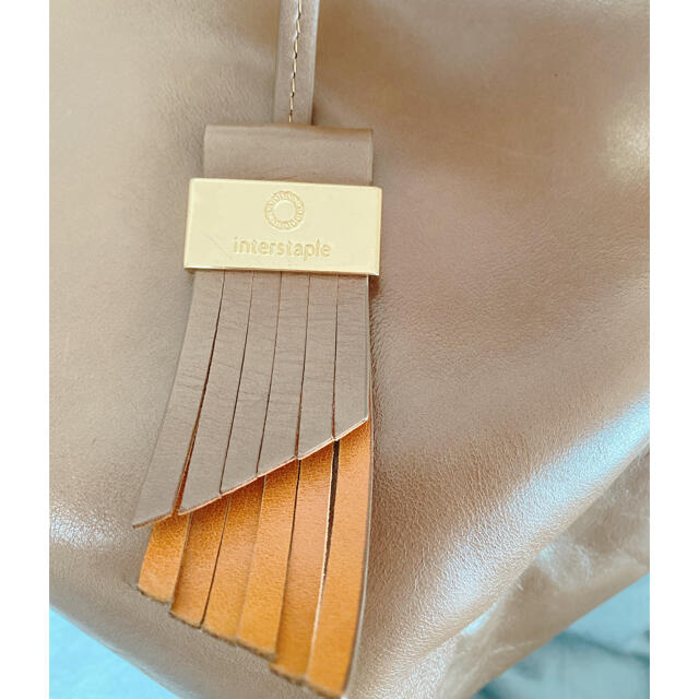 【11日迄！最終値下げ】インターステイプル　本革バック レディースのバッグ(ショルダーバッグ)の商品写真