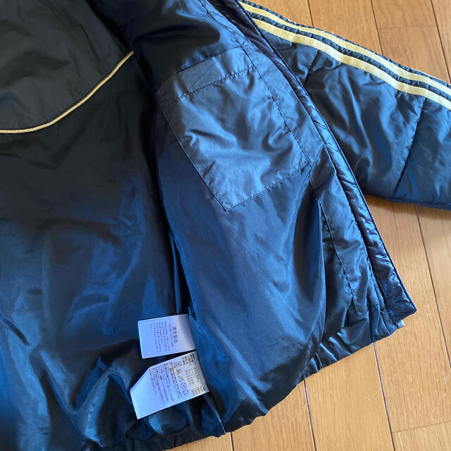 adidas(アディダス)のadidas 中綿ジャンパー　130 キッズ/ベビー/マタニティのキッズ服男の子用(90cm~)(ジャケット/上着)の商品写真