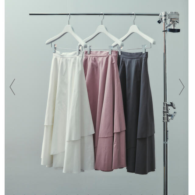 N WITH. アシンメトリーフレアスカート ピンク　前田希美 レディースのスカート(ひざ丈スカート)の商品写真