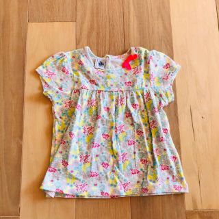 プチバトー(PETIT BATEAU)のプチバトー　花柄　Tシャツ(Tシャツ/カットソー)