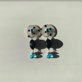 サンタモニカ(Santa Monica)のblue black bijou pierce(ピアス)