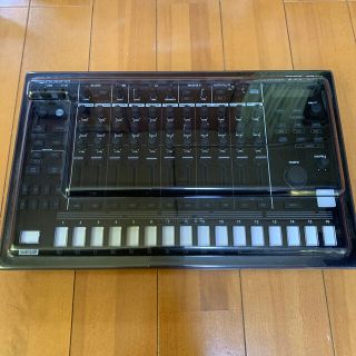 ローランド(Roland)の【美品】Roland tr8s 機材カバー付(音源モジュール)