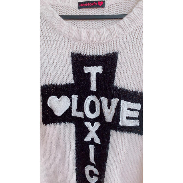 lovetoxic(ラブトキシック)のlovetoxic ニット　Ｍサイズ レディースのトップス(ニット/セーター)の商品写真