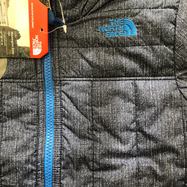 THE NORTH FACE(ザノースフェイス)のチョコチップ☆様　専用　THE NORTH FACE リバーシブル　ジャケット　 キッズ/ベビー/マタニティのキッズ服男の子用(90cm~)(ジャケット/上着)の商品写真