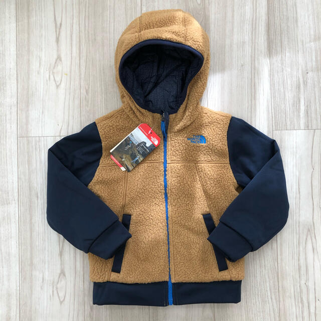 THE NORTH FACE(ザノースフェイス)のチョコチップ☆様　専用　THE NORTH FACE リバーシブル　ジャケット　 キッズ/ベビー/マタニティのキッズ服男の子用(90cm~)(ジャケット/上着)の商品写真