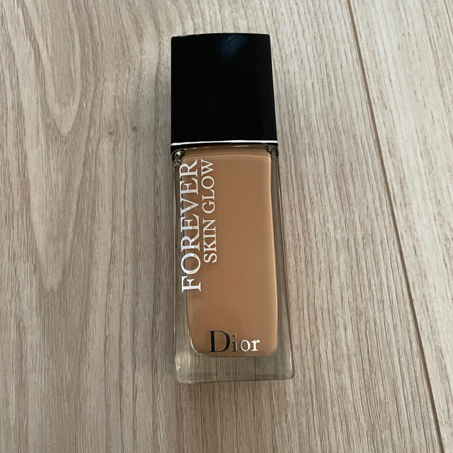 Dior(ディオール)のディオールスキン フォーエヴァー フルイド グロウ (SPF35/ PA++ コスメ/美容のベースメイク/化粧品(ファンデーション)の商品写真