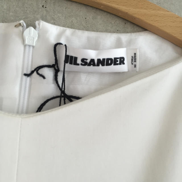 Jil Sander(ジルサンダー)のジルサンダーシンプルワンピ◎未使用 レディースのワンピース(ひざ丈ワンピース)の商品写真