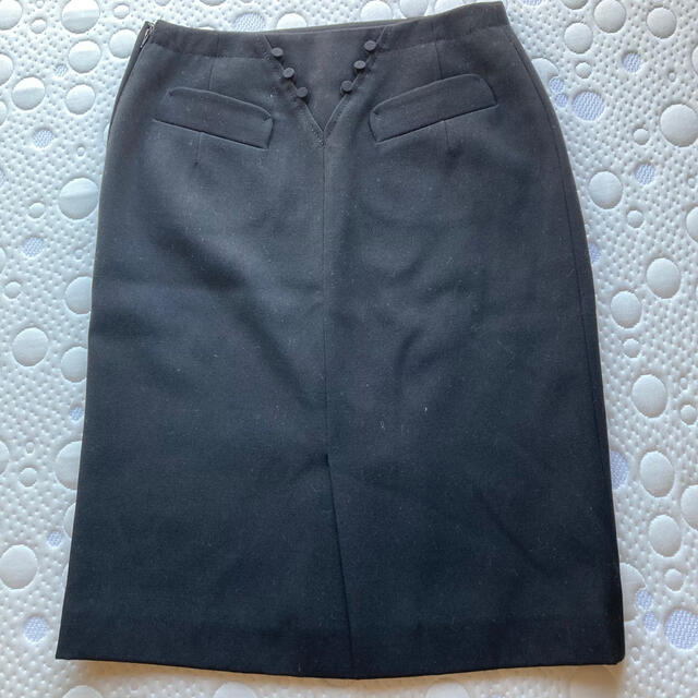 KAZUE AKIHO カズエアキホ　タイトスカート　黒 レディースのスカート(ひざ丈スカート)の商品写真