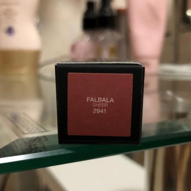 NARS(ナーズ)のナーズ　リップスティック　シアー　2941 FALBALA コスメ/美容のベースメイク/化粧品(口紅)の商品写真