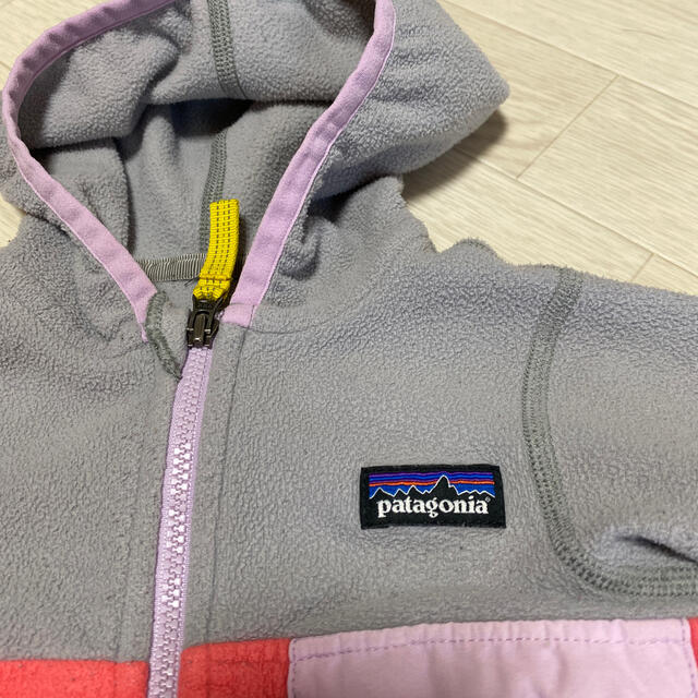 patagonia(パタゴニア)のはらたか様専用☆Patagonia☆バイカラーフリース キッズ/ベビー/マタニティのベビー服(~85cm)(ジャケット/コート)の商品写真