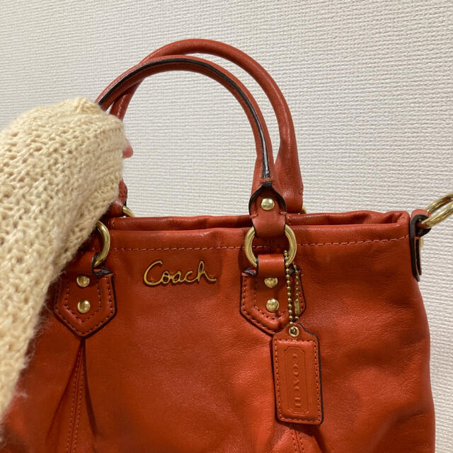 COACH(コーチ)のコーチ　ハンドバッグ　2WAY レディースのバッグ(ハンドバッグ)の商品写真