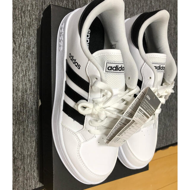 adidas(アディダス)のadidas メンズの靴/シューズ(スニーカー)の商品写真