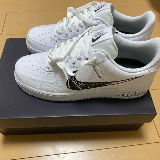 NIKE AIR  FORCE 1 sketch 27㎝